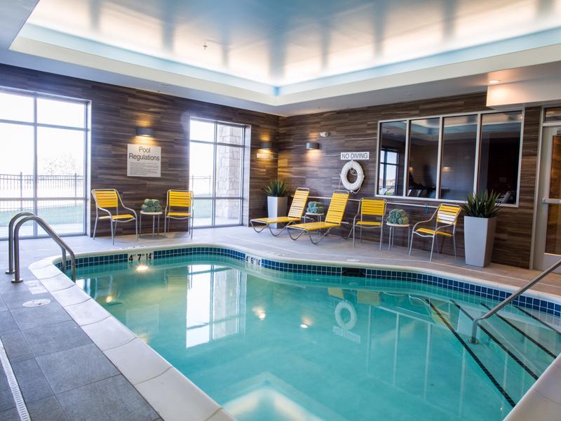 Fairfield Inn & Suites By Marriott Lincoln Southeast Exteriér fotografie
