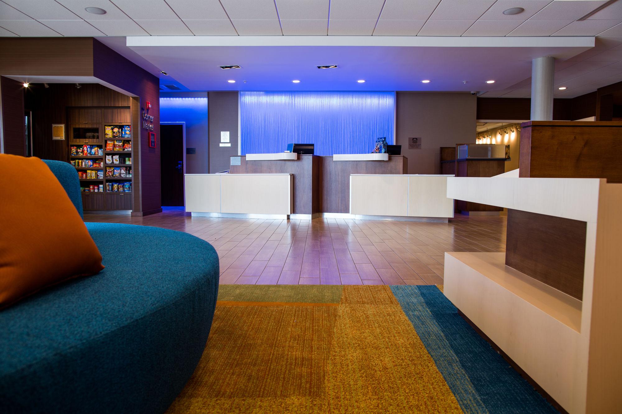 Fairfield Inn & Suites By Marriott Lincoln Southeast Exteriér fotografie