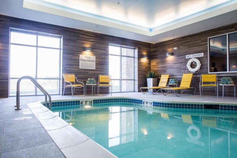 Fairfield Inn & Suites By Marriott Lincoln Southeast Exteriér fotografie